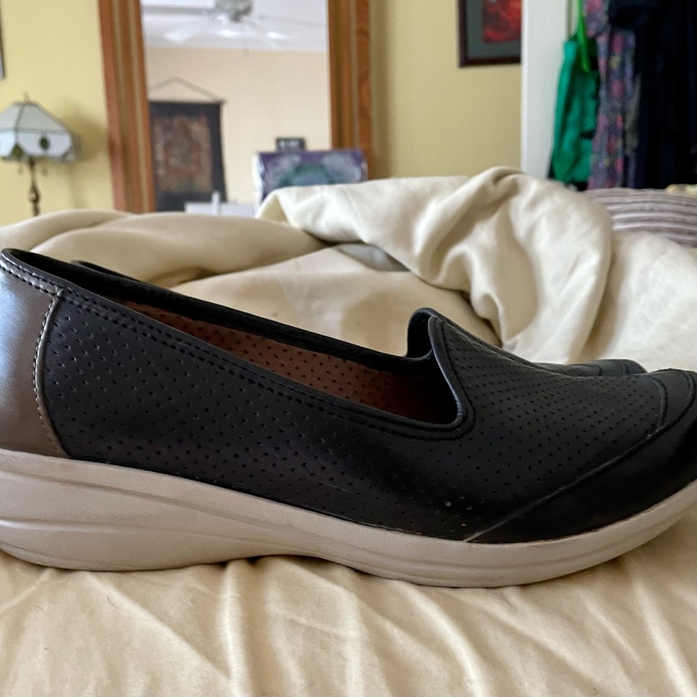 Dansko black shoes